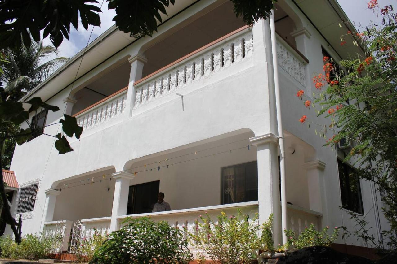 Gigi'S Self Catering Apartment Port Glaud Dış mekan fotoğraf