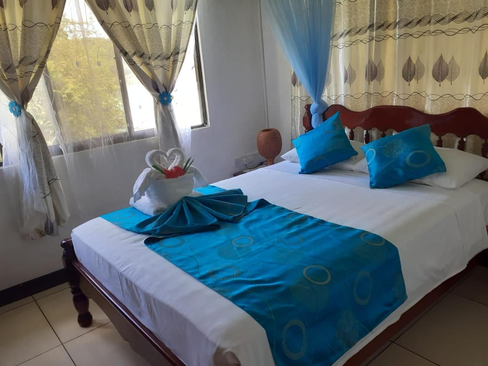 Gigi'S Self Catering Apartment Port Glaud Dış mekan fotoğraf