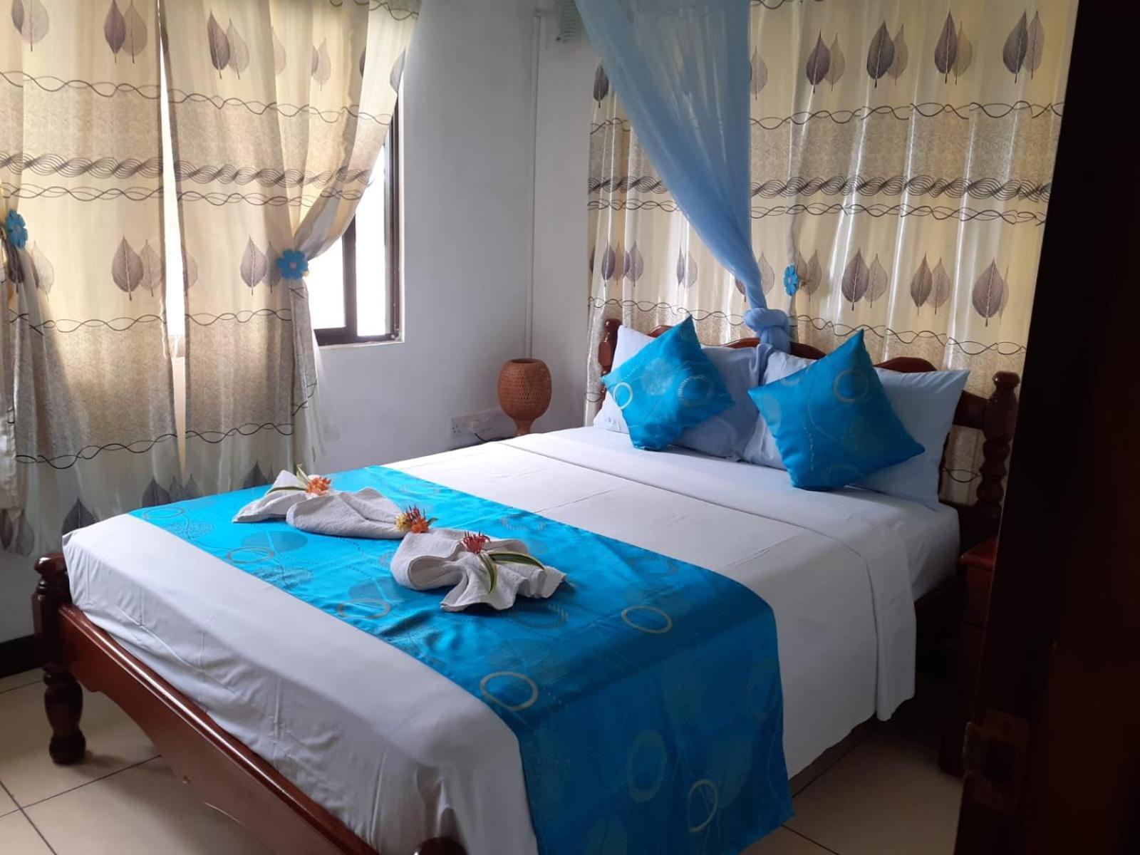 Gigi'S Self Catering Apartment Port Glaud Dış mekan fotoğraf